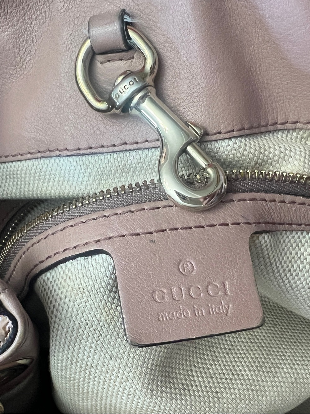 Gucci Brown SoHo Patent Leather Shoulder Bag with Tassel - Picture 7 of 11